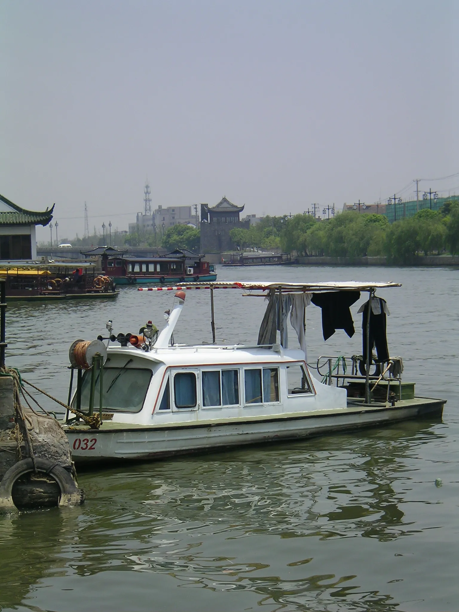 中国人の団体客と一緒に蘇州めぐりツアーに参加しました。 確か門票(各種入場料)込みで120元くらい