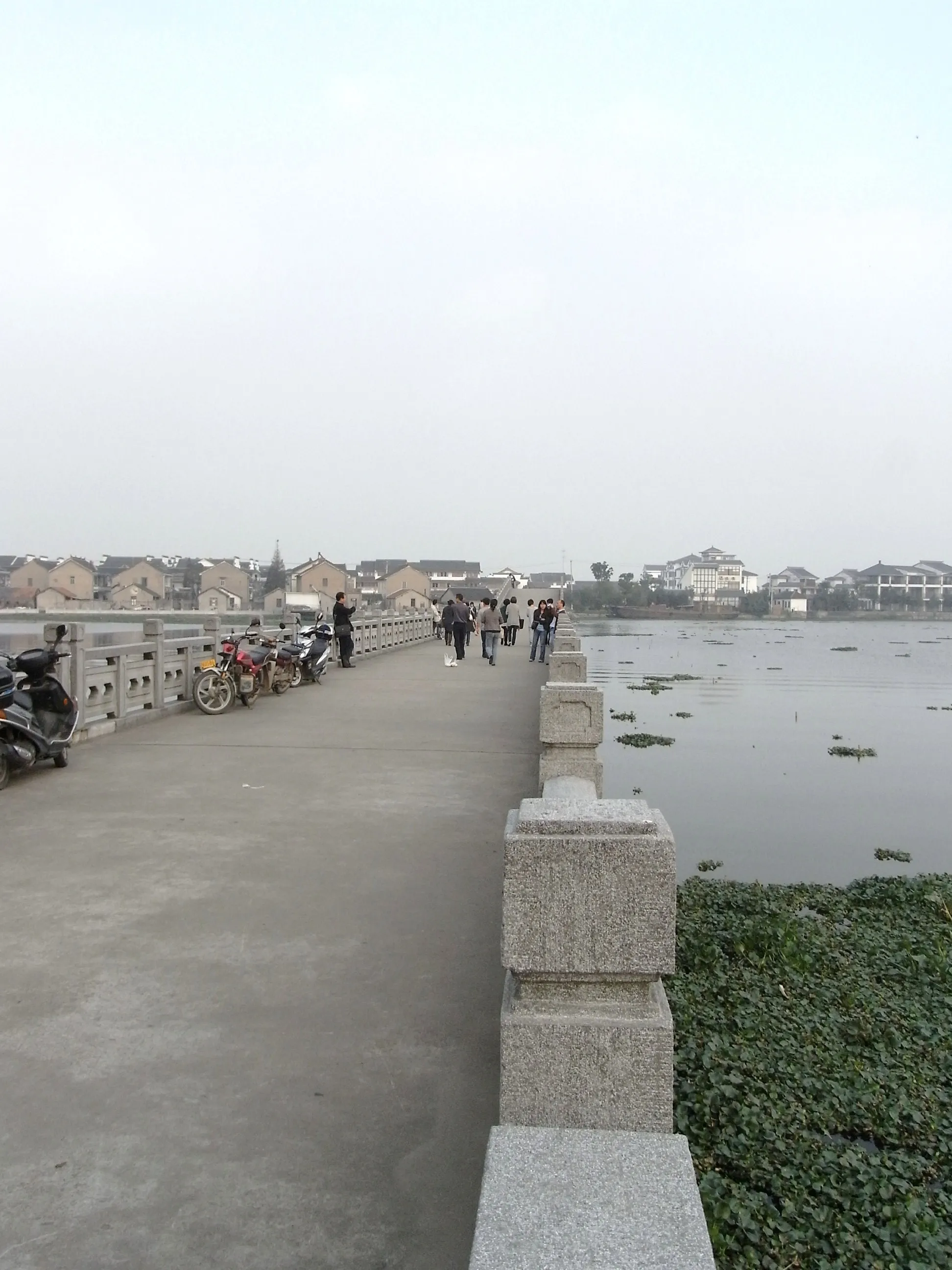 南湖の全福長橋
