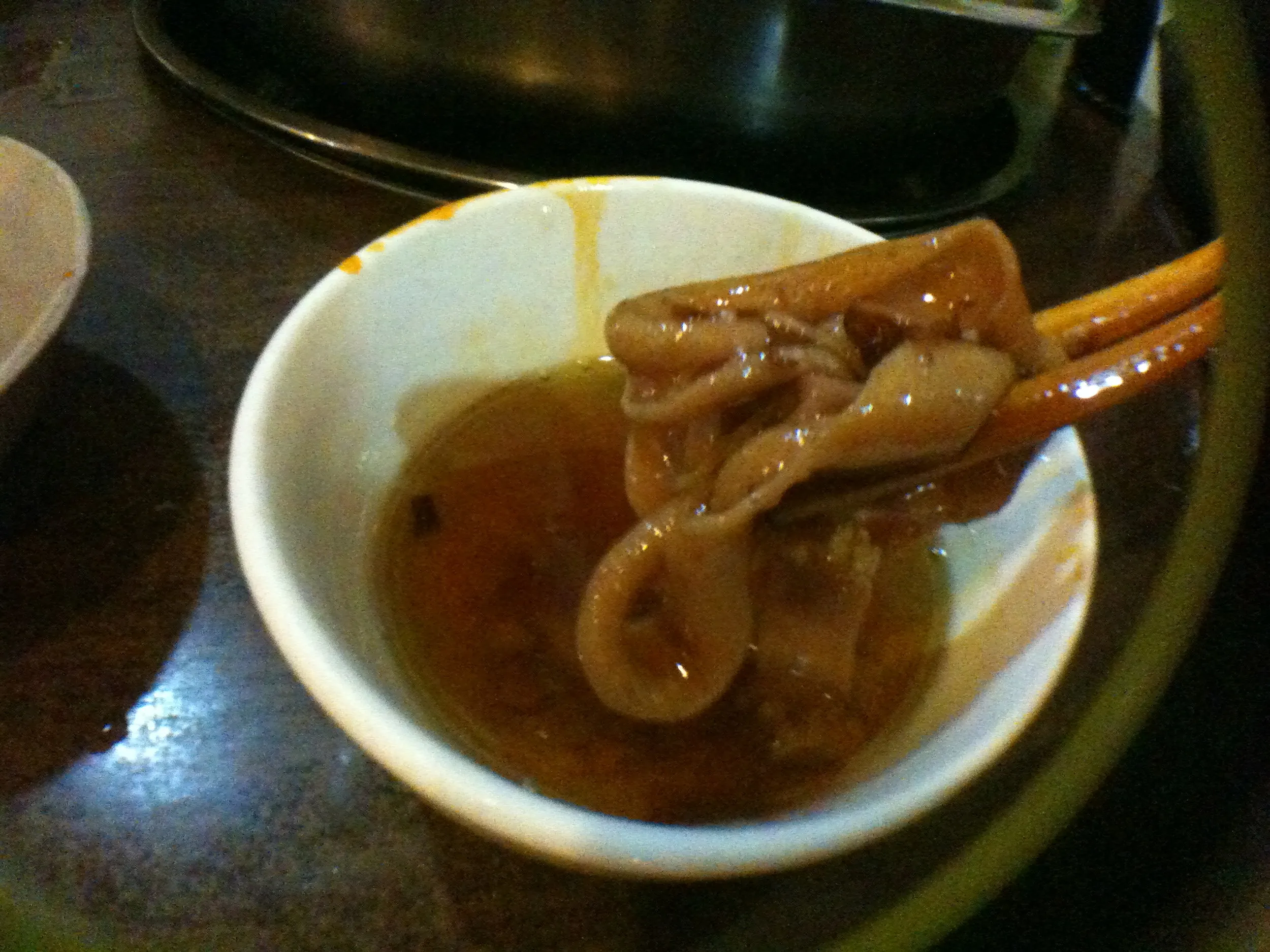 火鍋に入れた弾力のある麺