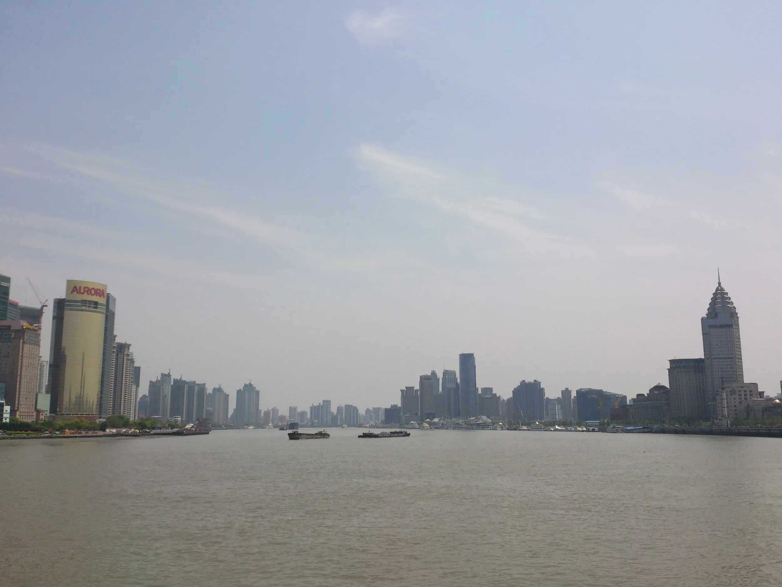 外灘から黄浦江上流側