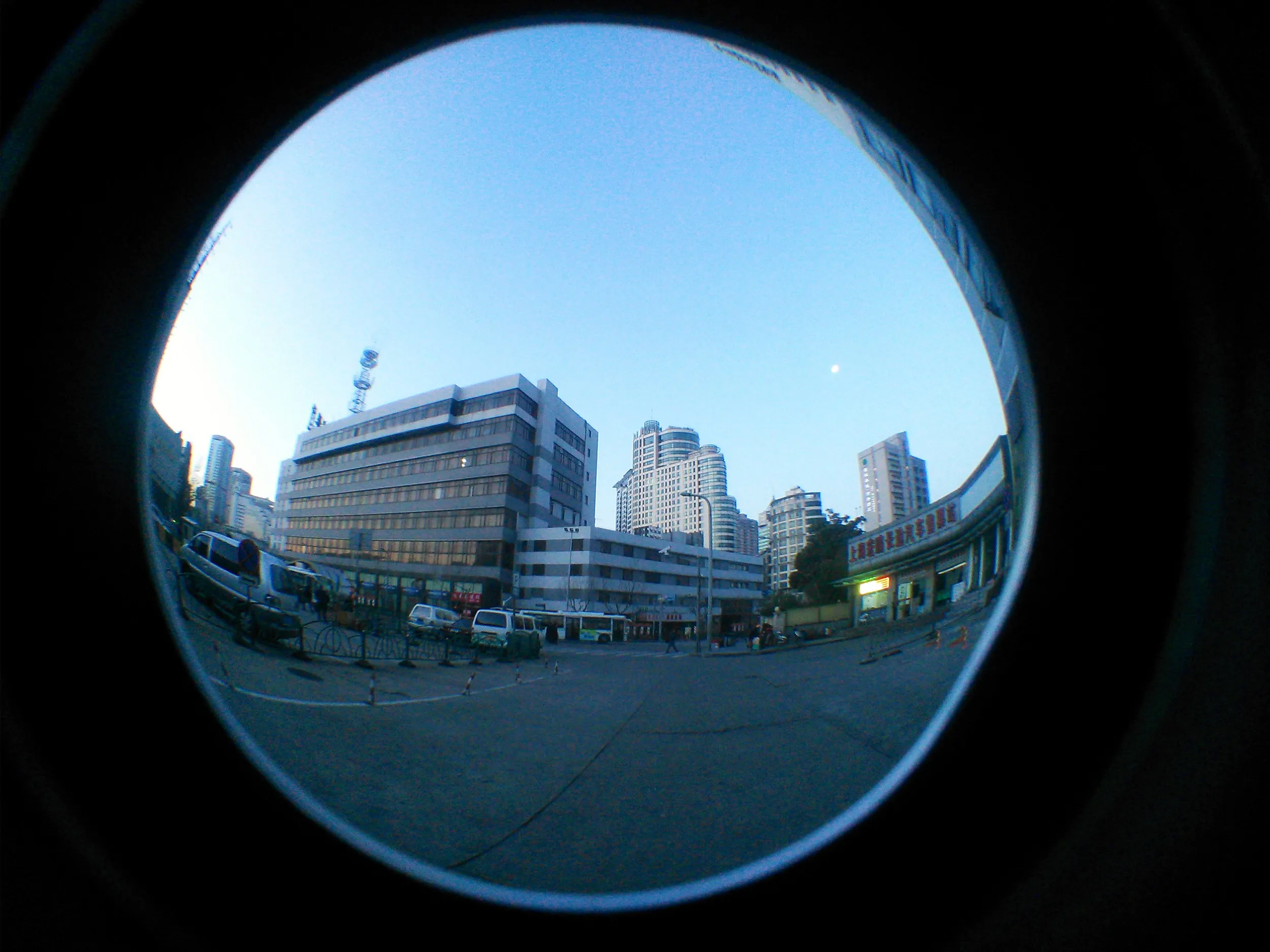 上海駅付近