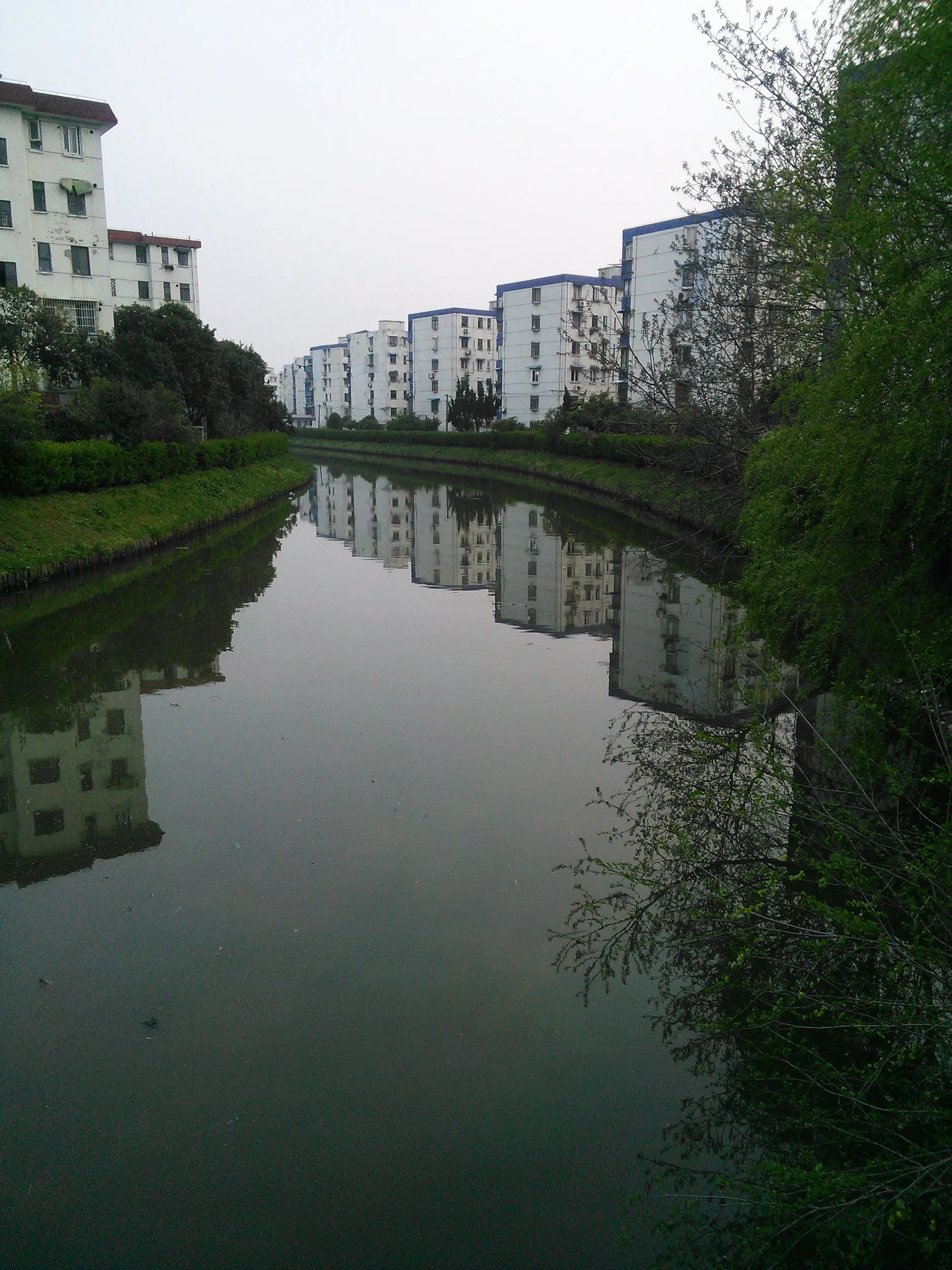 場中路付近、場鉄路