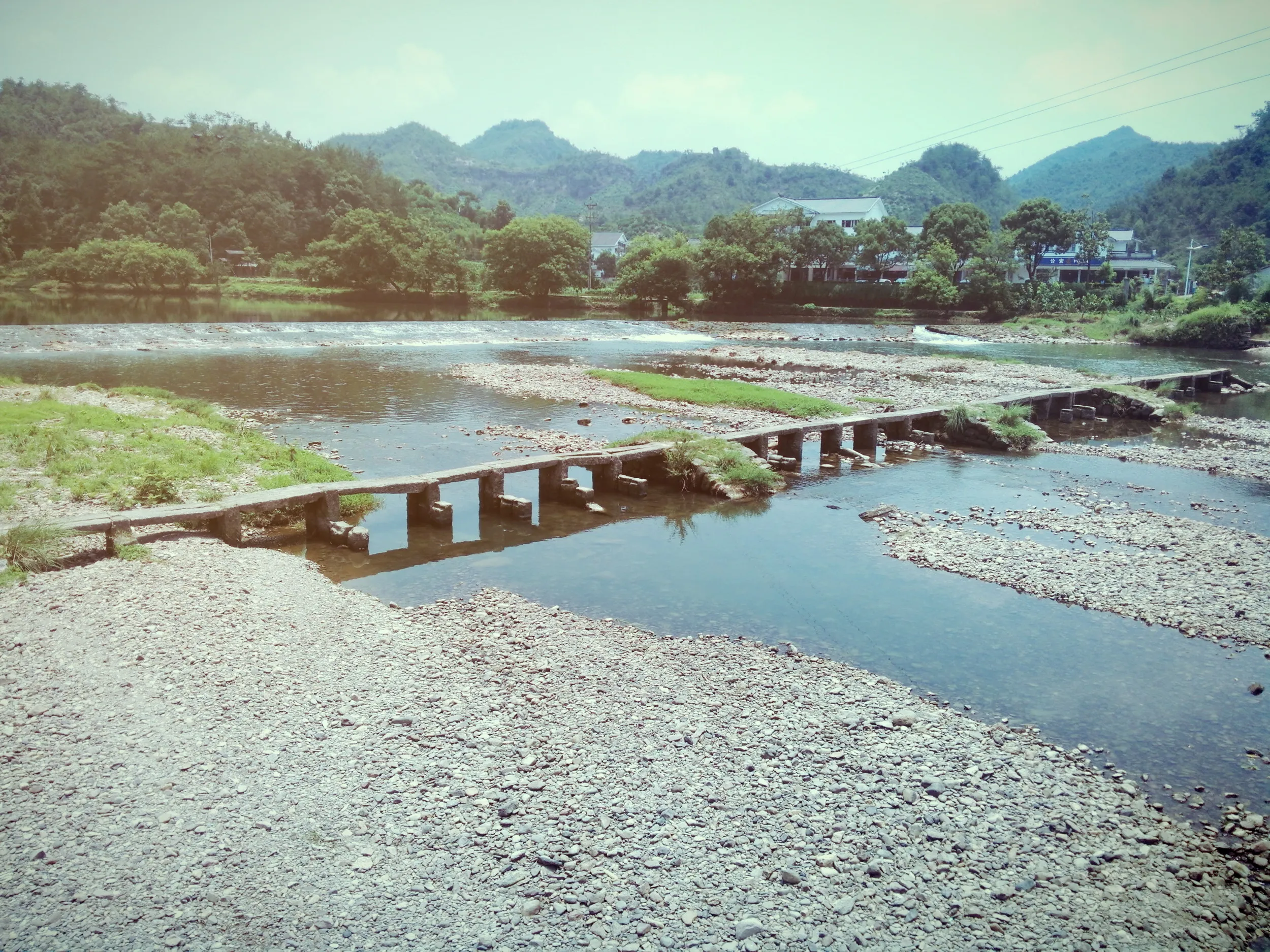 川と石橋