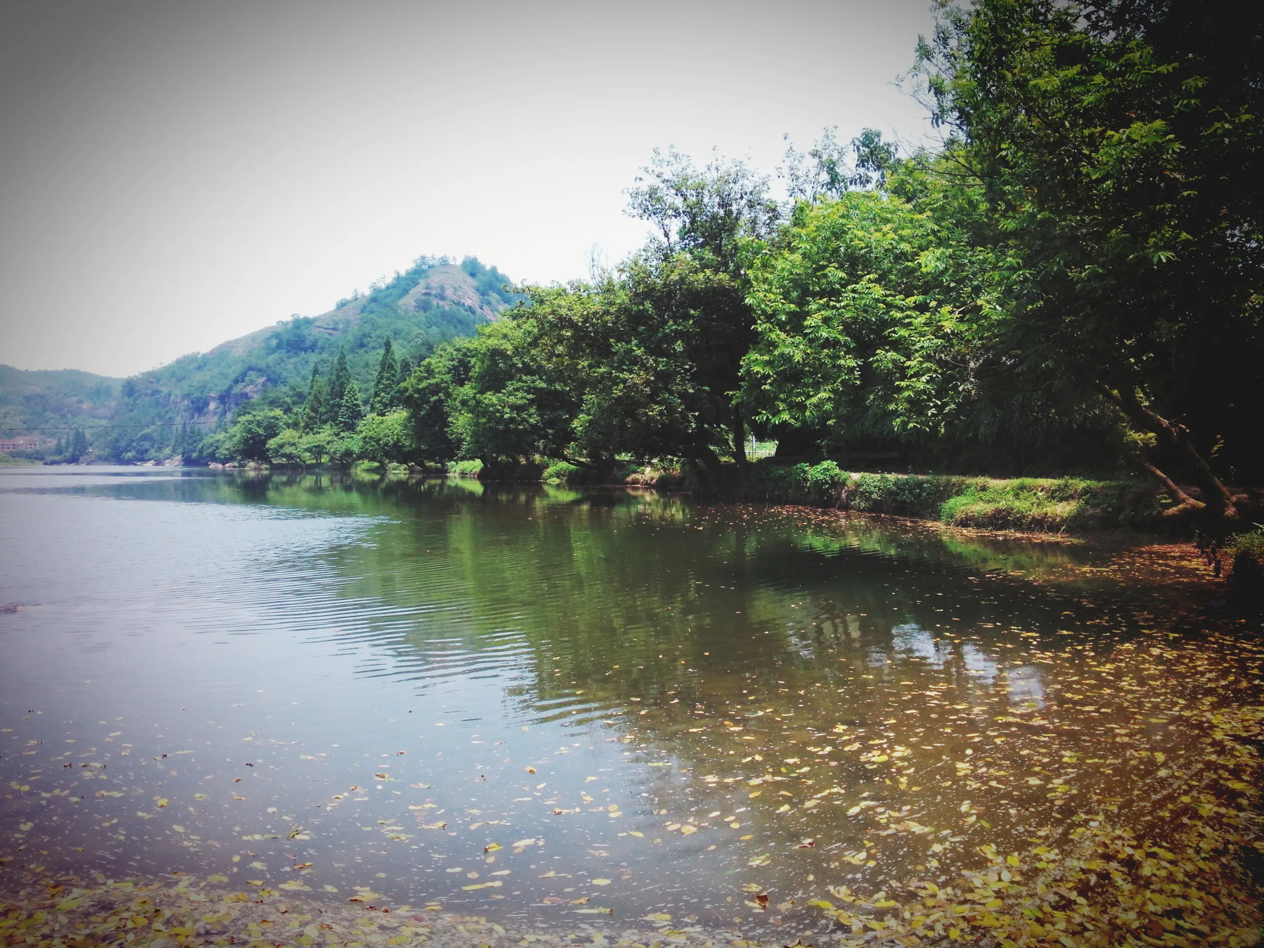 川