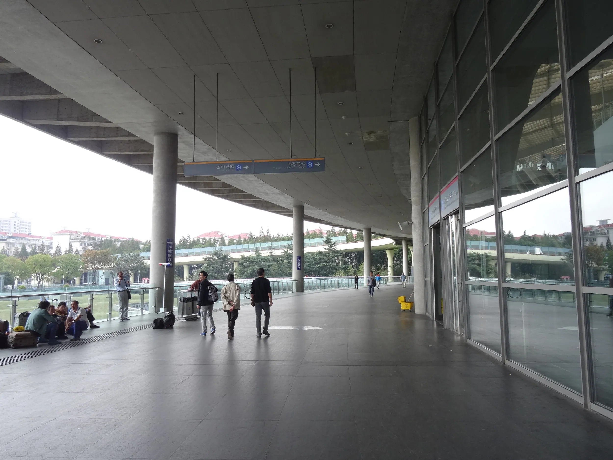 上海南駅