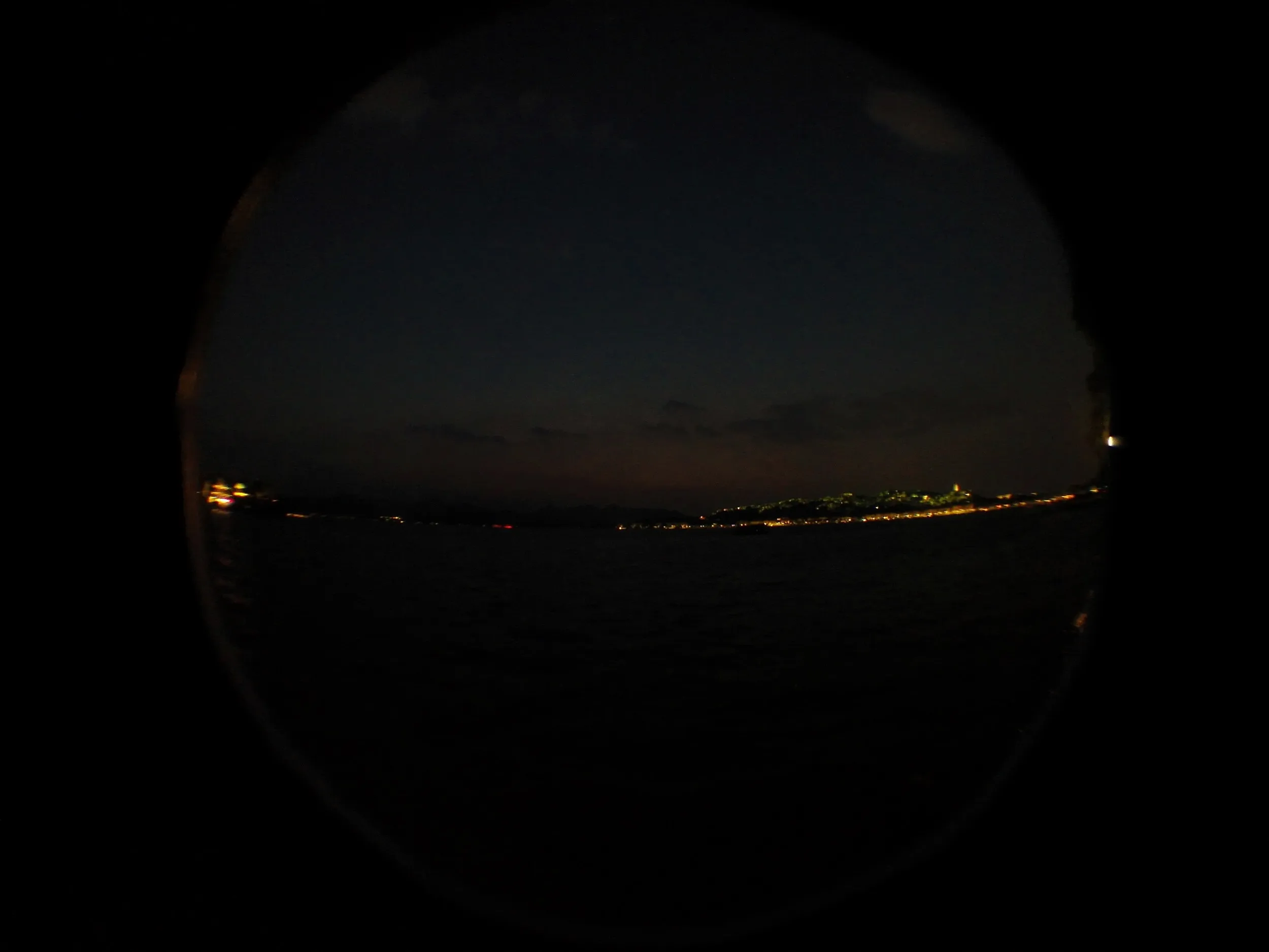 西湖の夜景