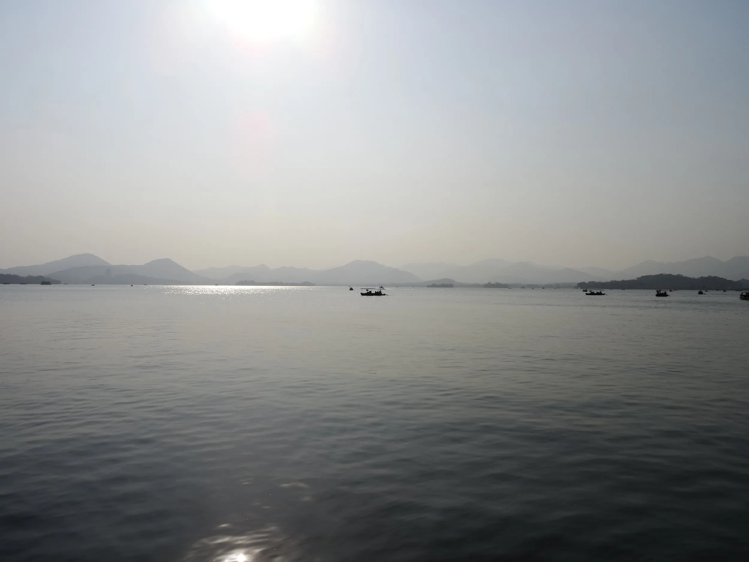 西湖の風景