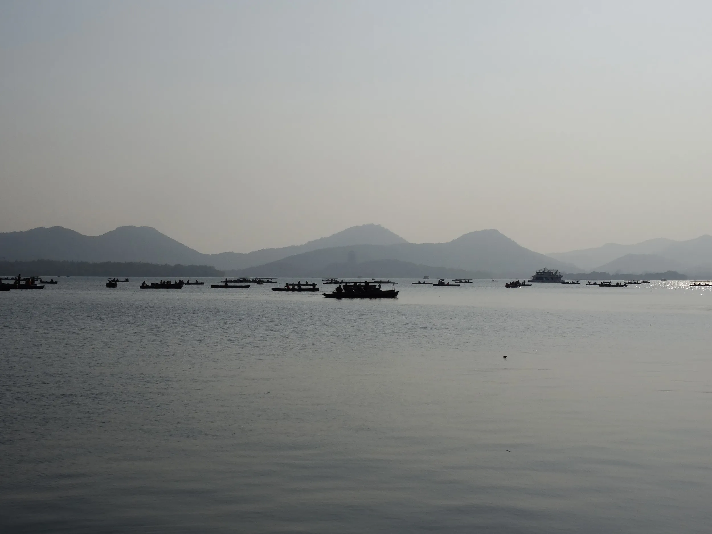西湖の風景