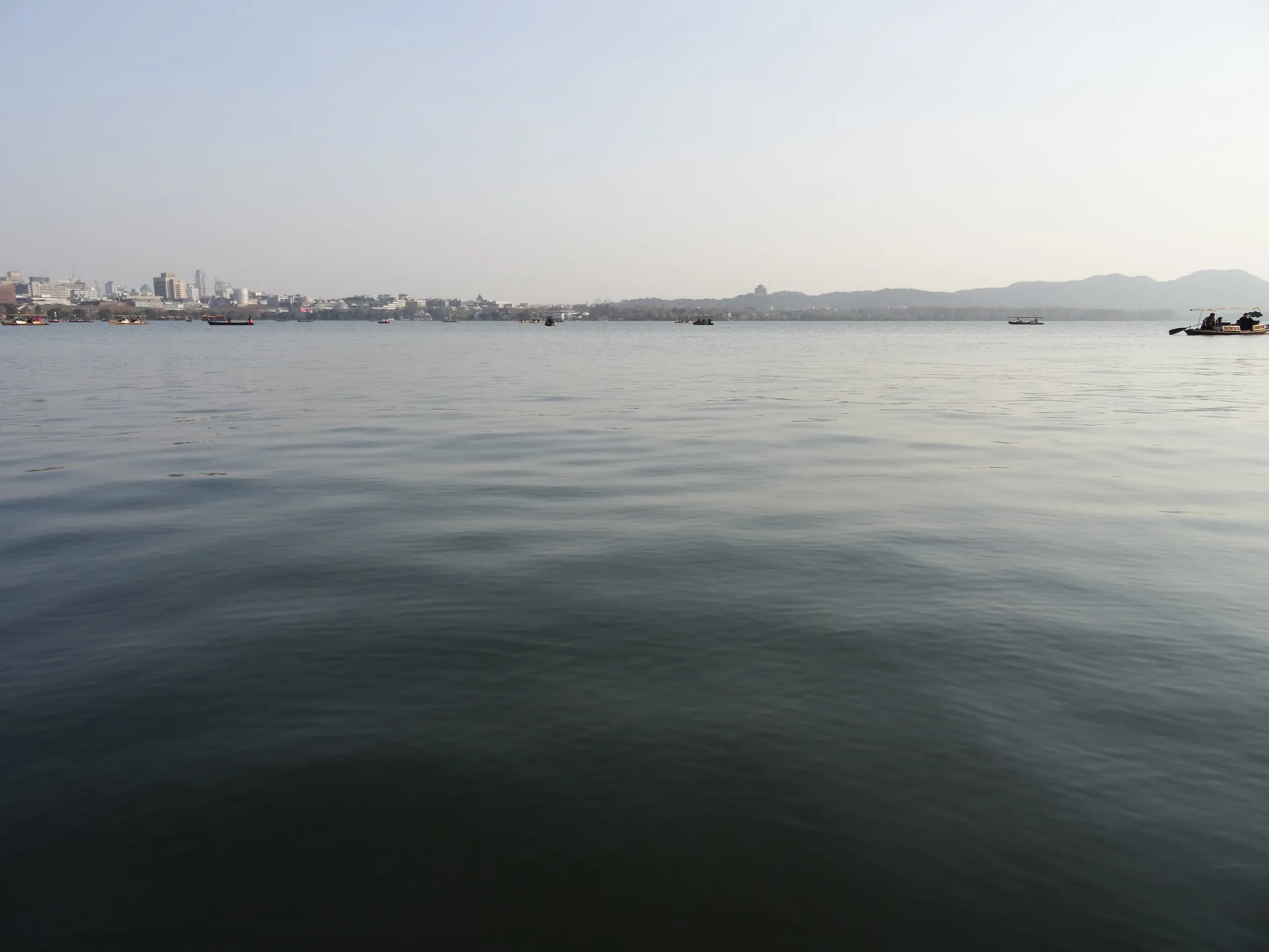 西湖の風景