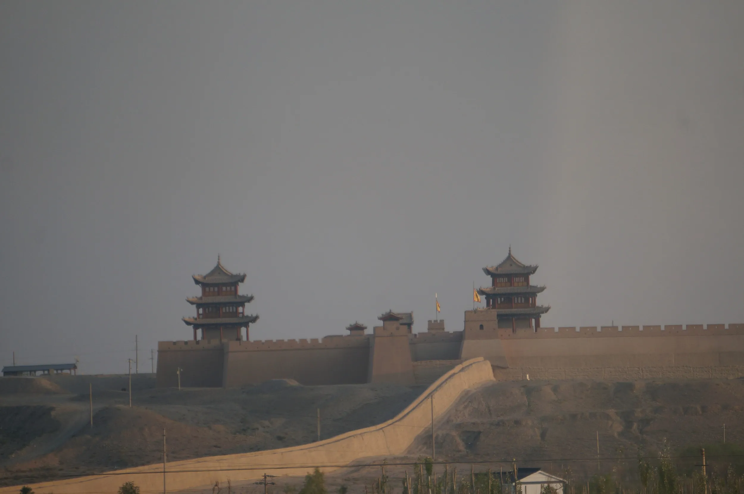 嘉峪関を通過