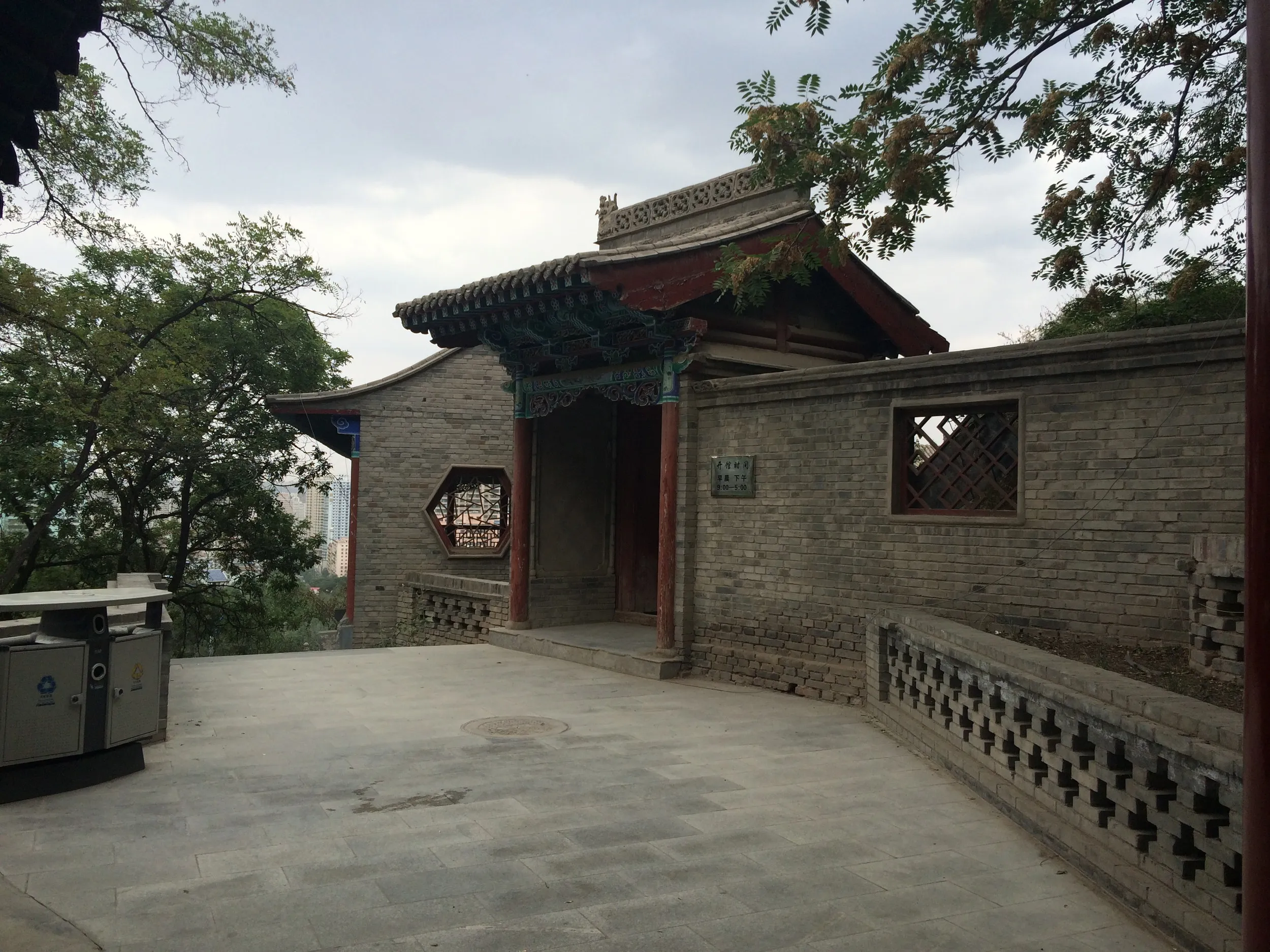 マニ寺付近の風景