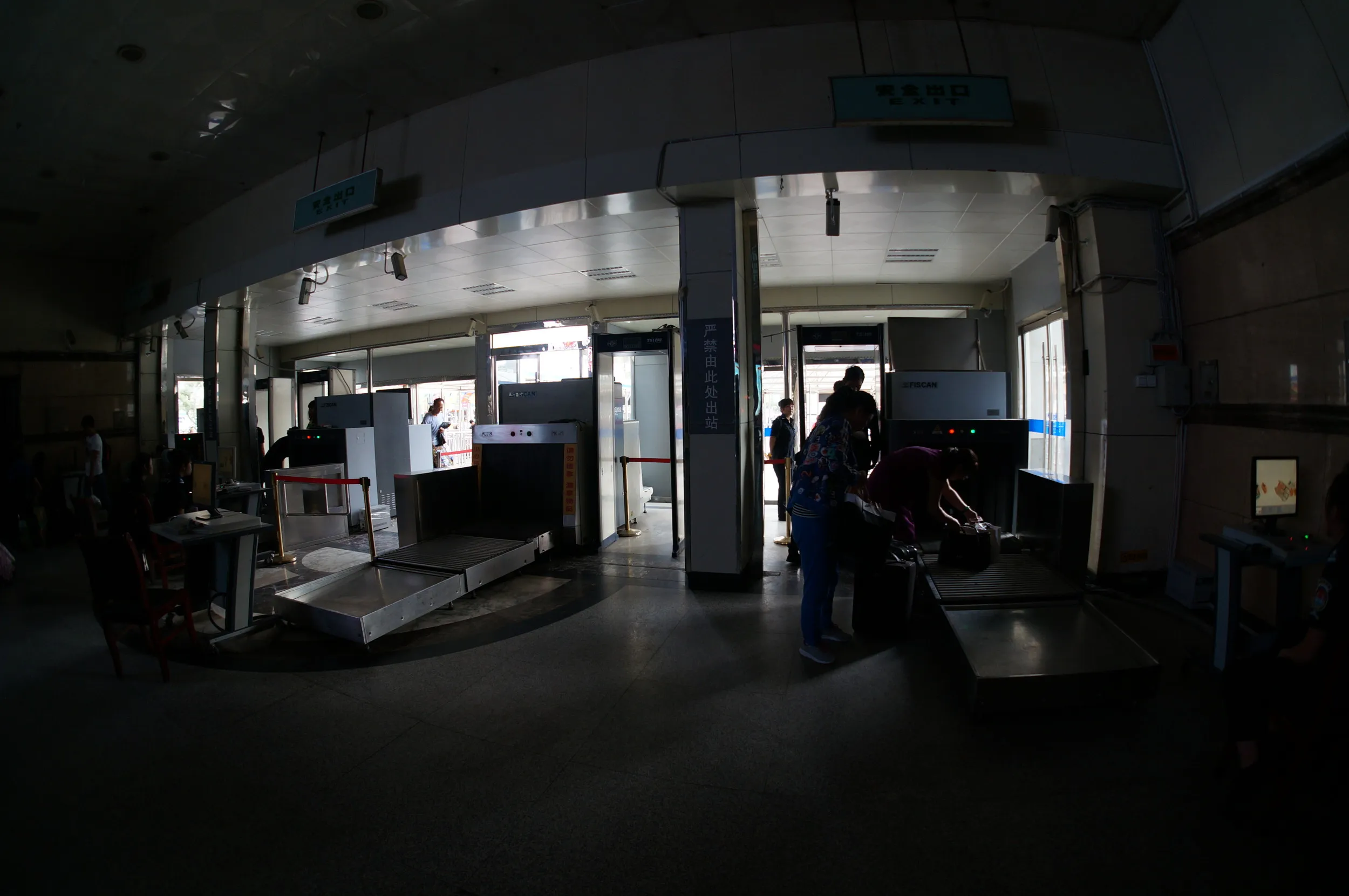 蘭州駅の構内