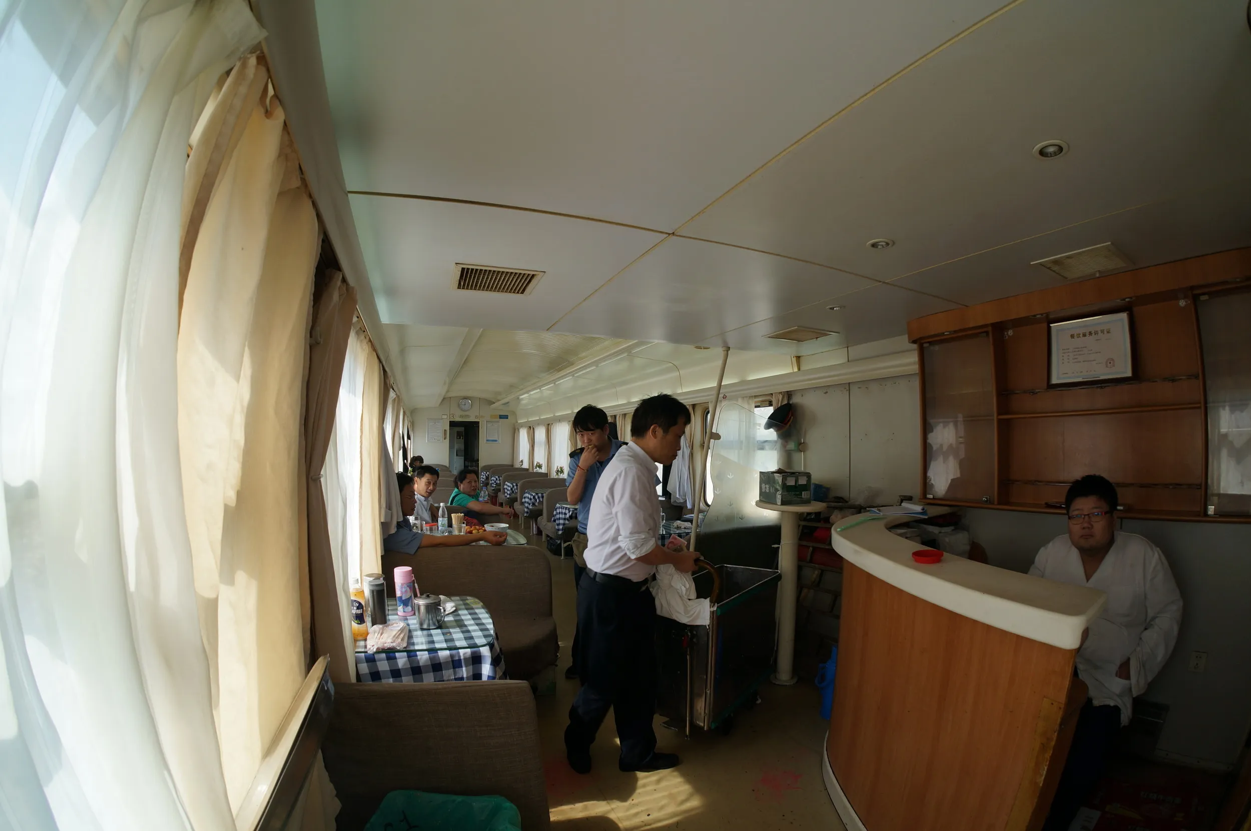 食堂車