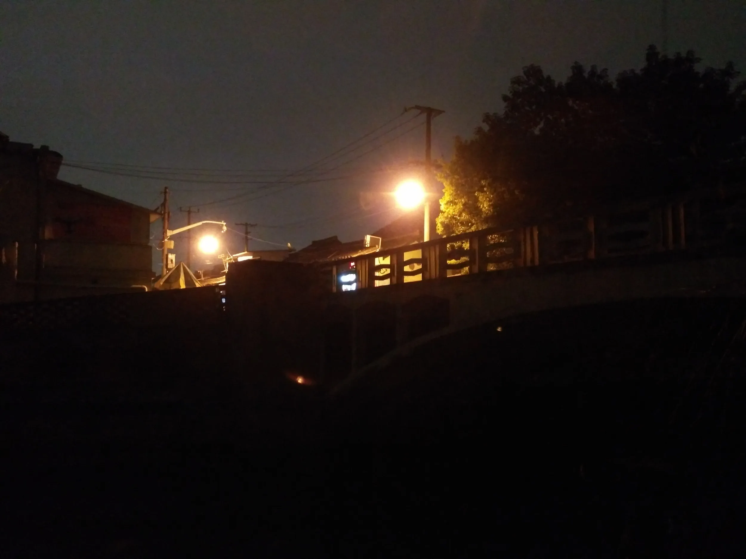 夜の運河