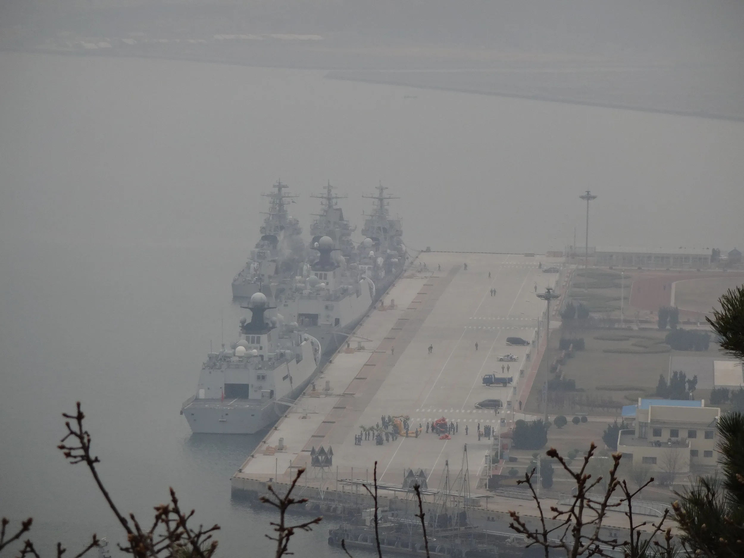 旅順港の軍艦