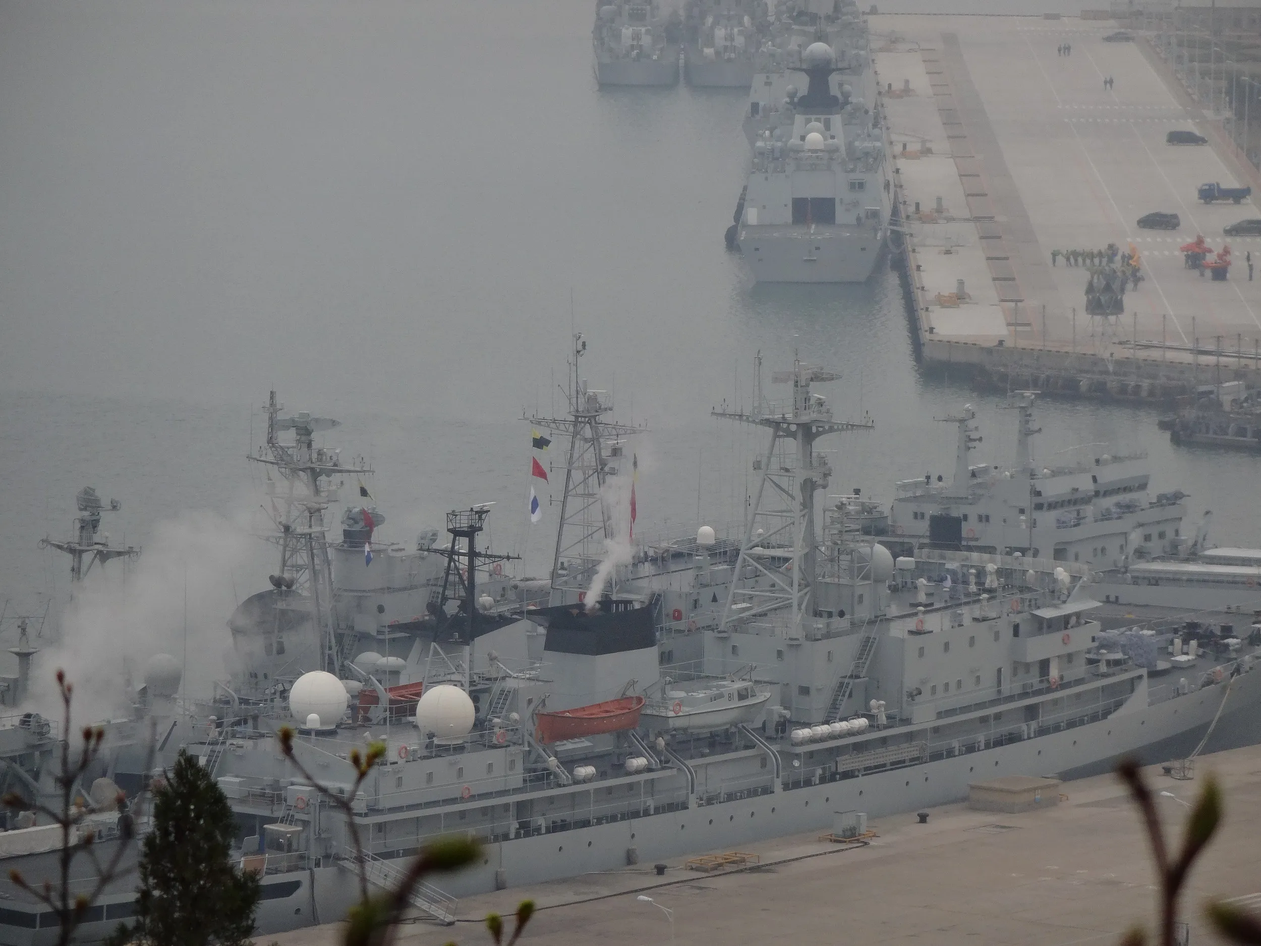旅順港の軍艦