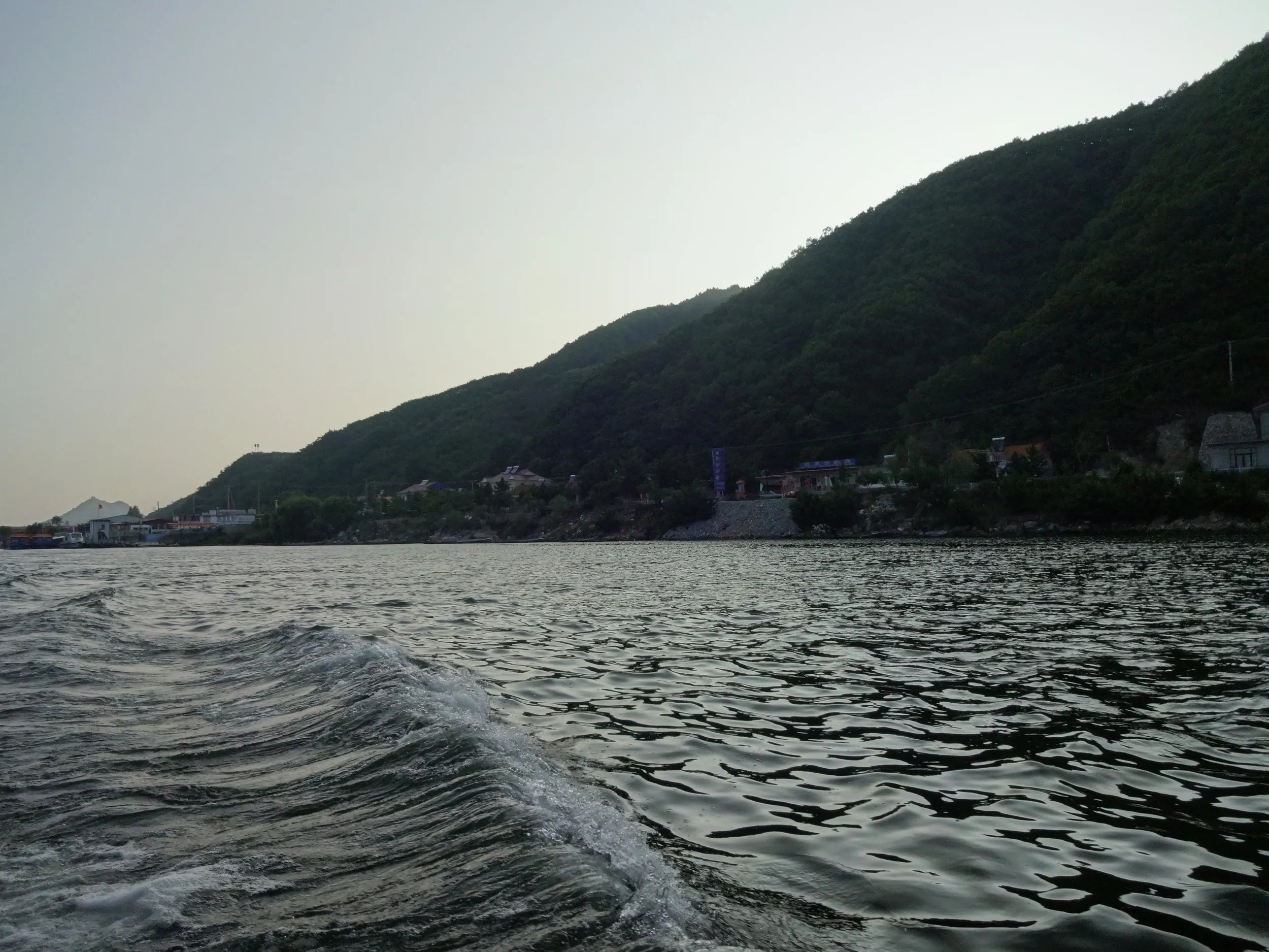 中国側の風景