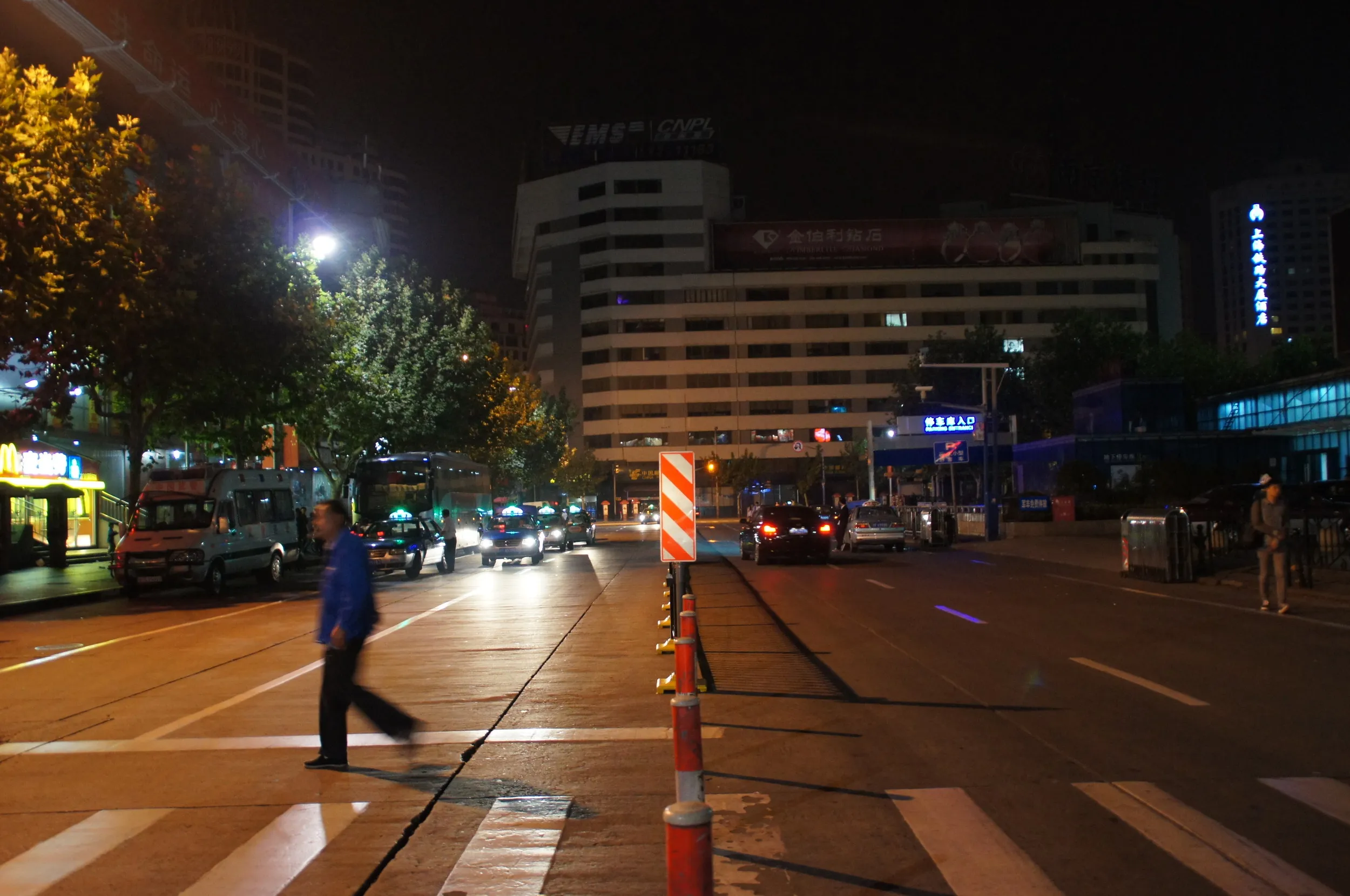 上海駅付近