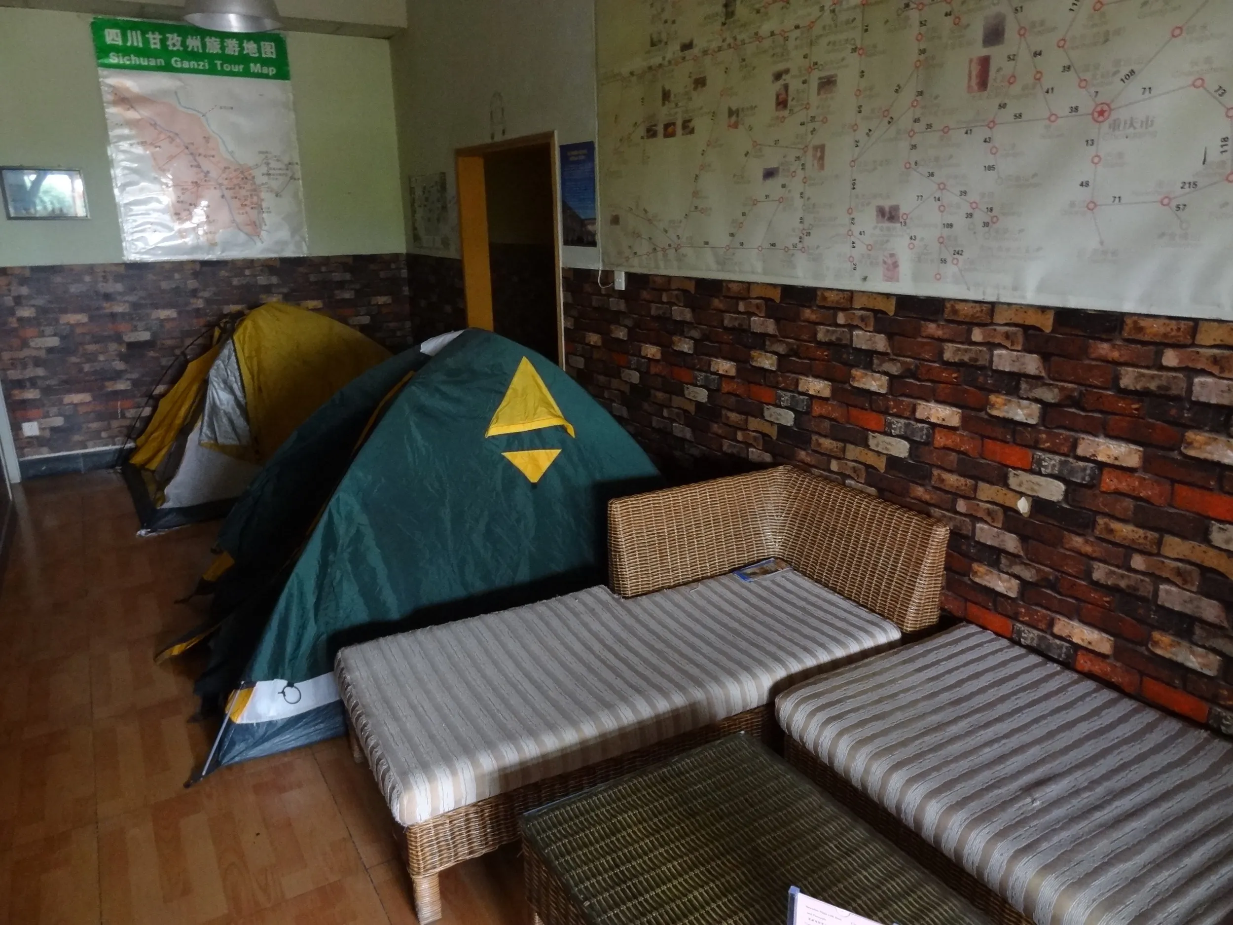 屋上とテント