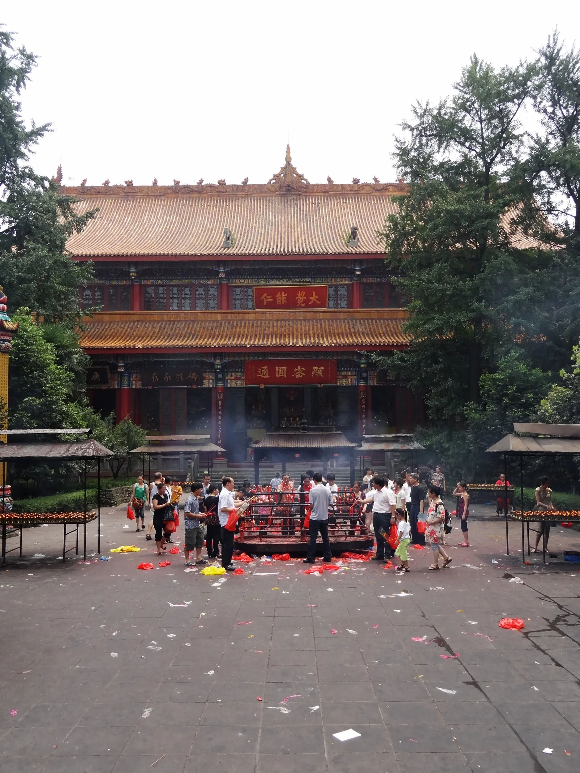 寺院内の風景
