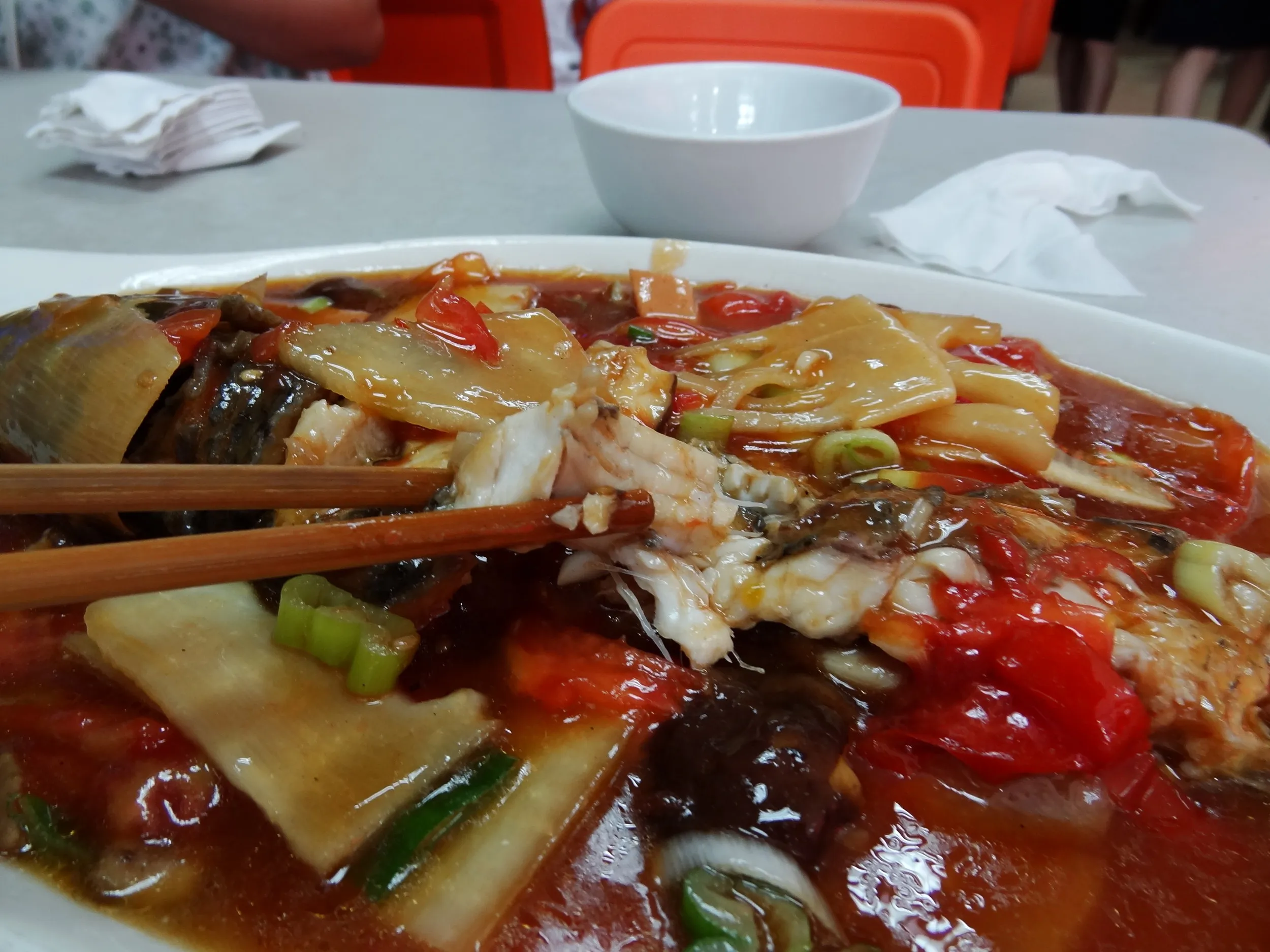 大皿の鯉料理