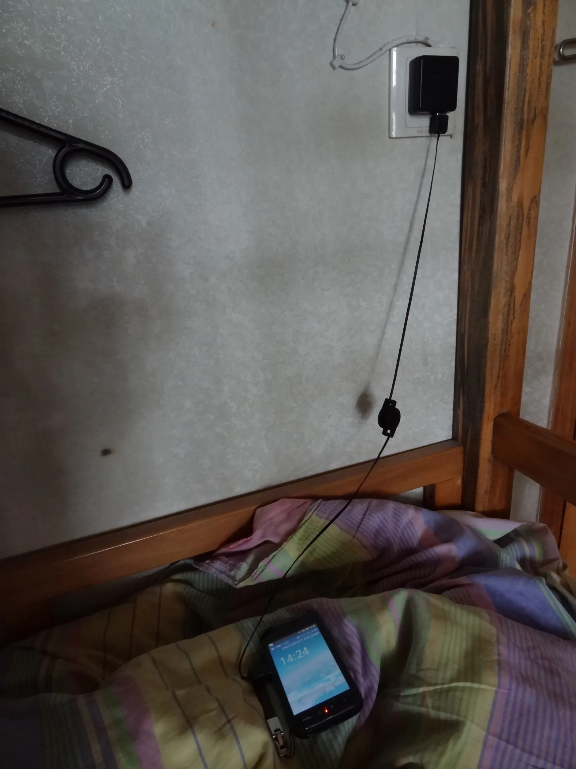 充電アダプターを共用する