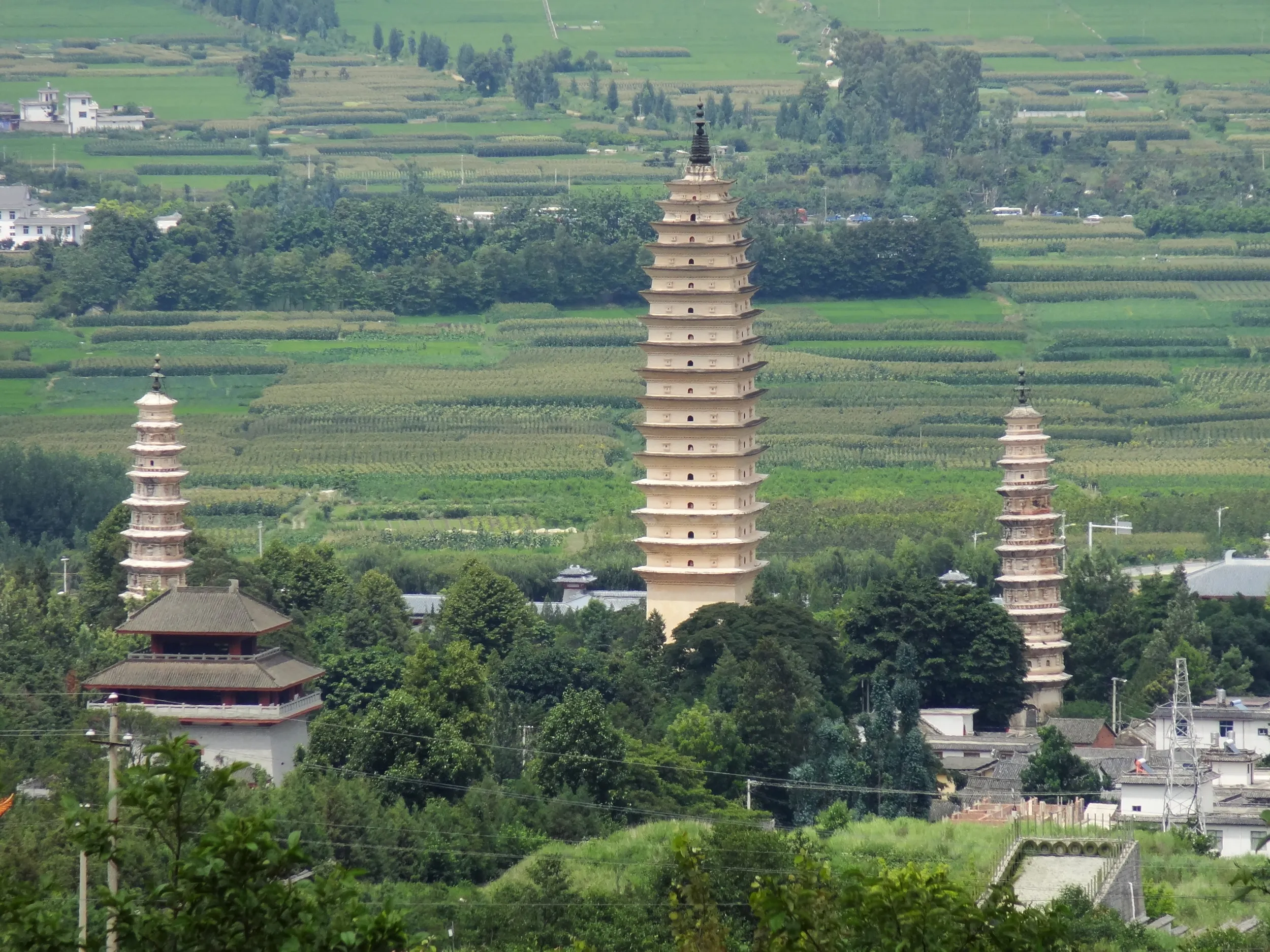 崇聖寺の三塔